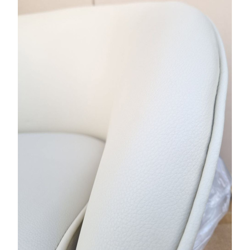 Крісло Мурат К з екошкіри з регулюванням по висоті, м'яке бежеве Мурат К